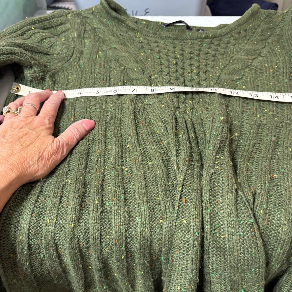 Hannah green confetti cable knit sweater. - Picture 5 of 8